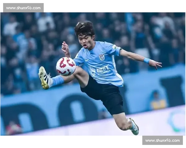 补时绝平申花!大连英博终破 BIG4 不胜魔咒 补时绝平申花!大连英博终破 BIG4 不胜魔咒