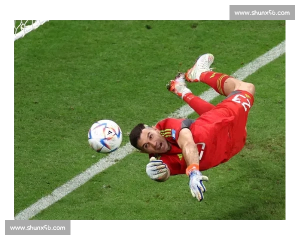 半高球点球:守门员的 “送分题”? 半高球点球:守门员的 “送分题”?